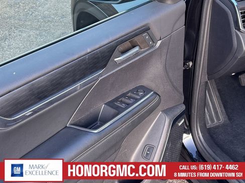 Used 2024 GMC Acadia Elevation AWD/4WD image 15