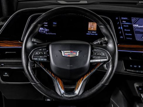 Used 2021 Cadillac Escalade Luxury RWD image 16