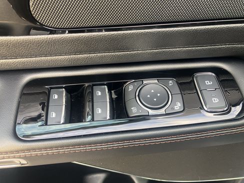 Used 2020 Lincoln Aviator Grand Touring w/ Elements Package Plus AWD/4WD image 20