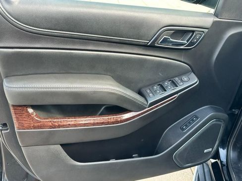 Used 2016 GMC Yukon XL SLT image 28