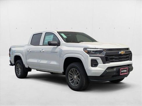 New 2025 Chevrolet Colorado LT w/ LT Convenience Package RWD image 6