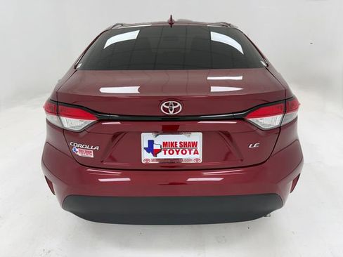 Used 2026 Toyota Corolla LE FWD image 39