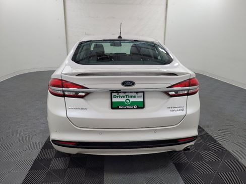 Used 2018 Ford Fusion Titanium FWD image 6