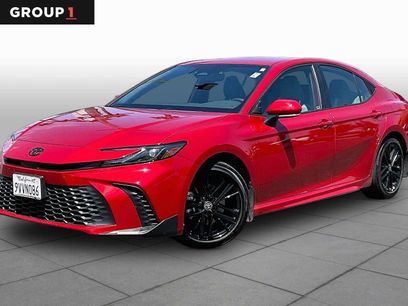 Used 2025 Toyota Camry SE w/ Convenience Package