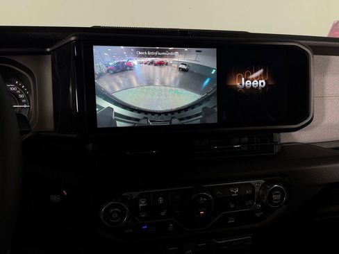 Used 2025 Jeep Wrangler Willys 4xe image 21