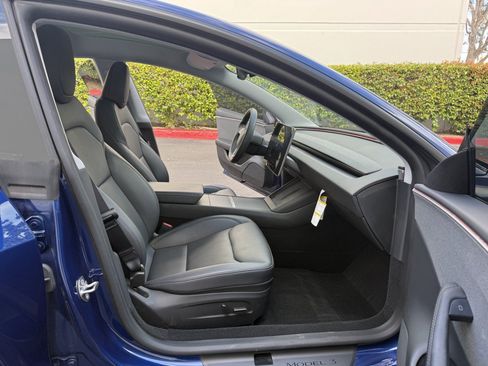 Used 2025 Tesla Model 3 Long Range RWD image 12