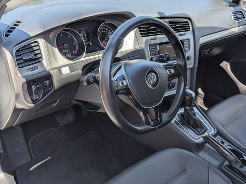 Used 2015 Volkswagen Golf TDI S FWD image 14