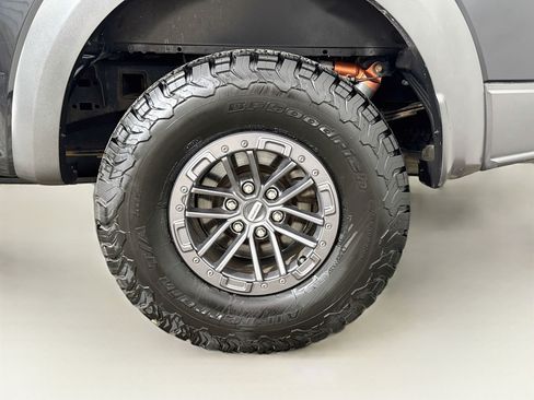 Used 2020 Ford F150 Raptor w/ Equipment Group 802A Luxury AWD/4WD image 31