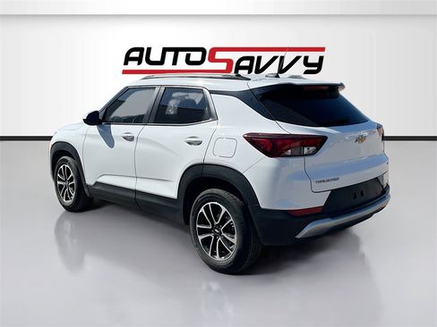 Used 2024 Chevrolet TrailBlazer LT w/ Driver Confidence Package image 5
