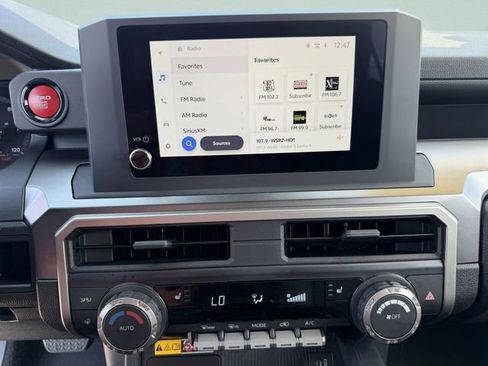 Used 2025 Toyota 4Runner TRD Off-Road image 23