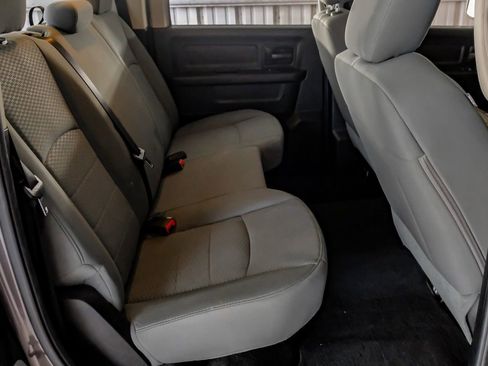 Used 2014 RAM 1500 Express image 33