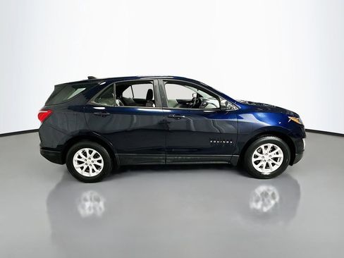 Used 2020 Chevrolet Equinox LS FWD image 8