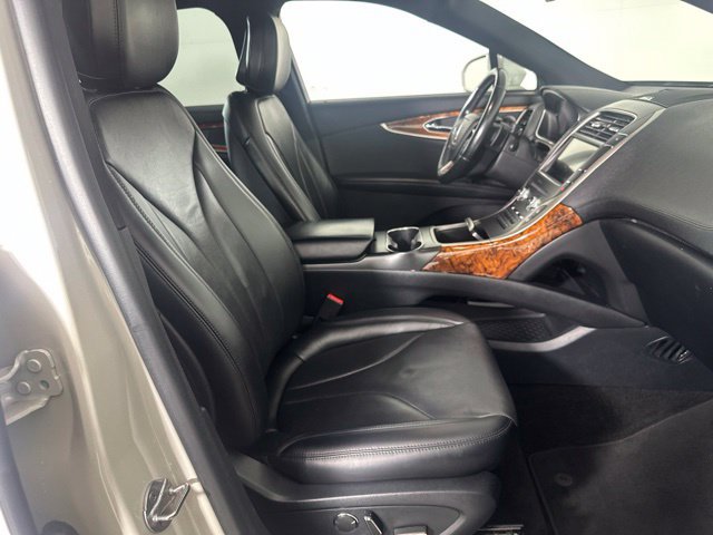 Used 2020 Lincoln Nautilus Reserve AWD/4WD image 27