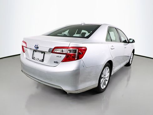 Used 2014 Toyota Camry XLE w/ Leather Package FWD image 4