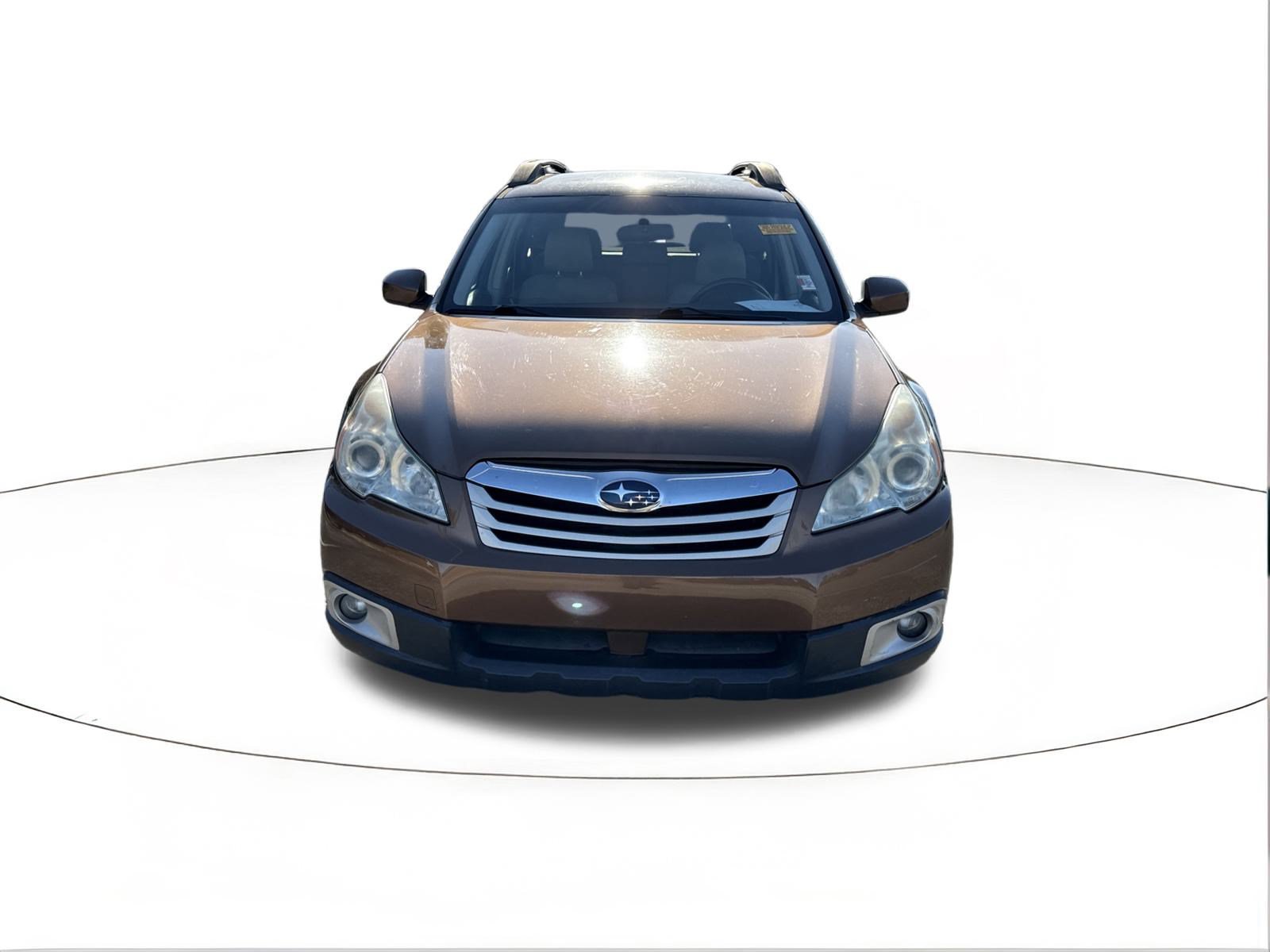 Used 2011 Subaru Outback 2.5i Premium w/ All-Weather Pkg AWD/4WD image 8