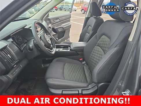 Used 2022 Nissan Pathfinder S image 12