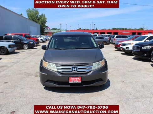 Used 2011 Honda Odyssey EX-L image 2