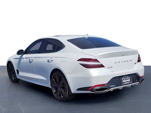 Used 2023 Genesis G70 3.3T w/ Sport Prestige Package RWD image 11