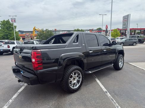 Used 2008 Chevrolet Avalanche LT w/ LT Preferred Equipment Group AWD/4WD image 5