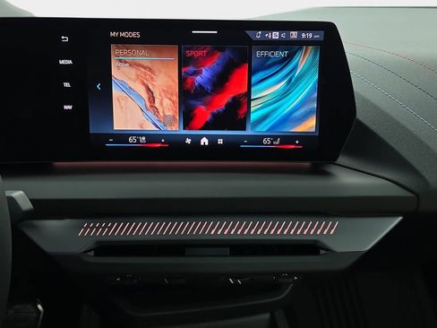 New 2026 BMW 228i xDrive w/ Technology Package image 19