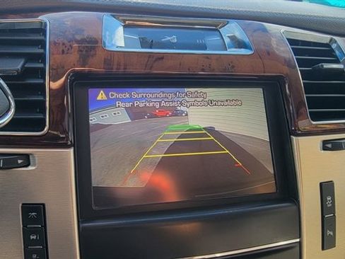 Used 2014 Cadillac Escalade ESV Platinum image 38