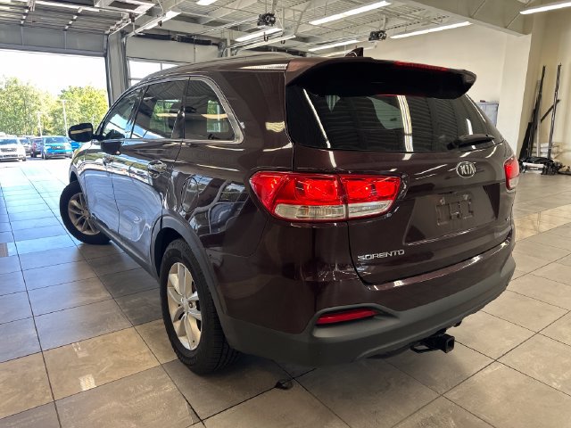 Used 2016 Kia Sorento LX AWD/4WD image 13