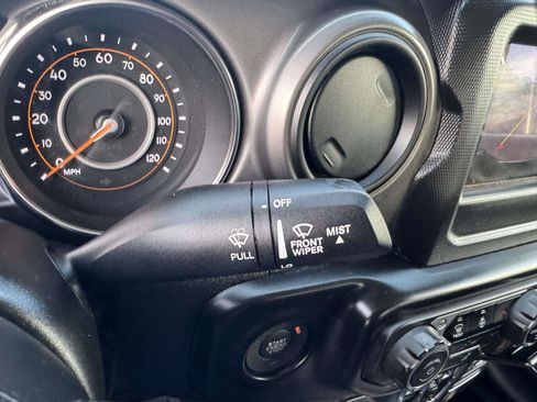 Used 2022 Jeep Gladiator Sport AWD/4WD image 45