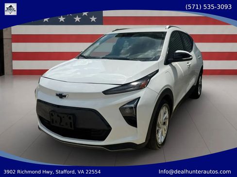 Used 2023 Chevrolet Bolt EUV LT FWD image 1