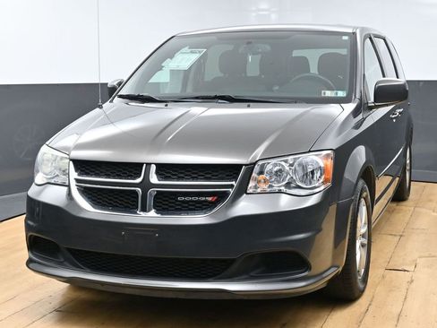 Used 2016 Dodge Grand Caravan SE FWD image 44