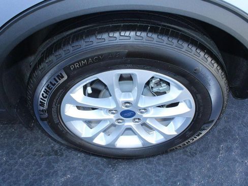 Used 2022 Ford Escape SE image 8