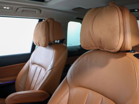 Used 2021 BMW X7 xDrive40i w/ Executive Package image 25