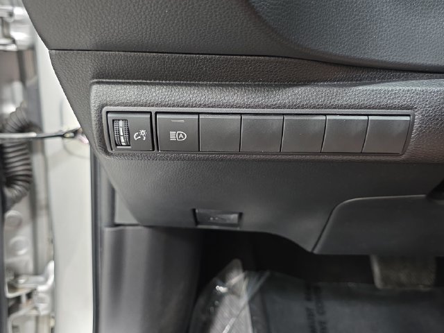 Used 2023 Toyota Corolla SE FWD image 26