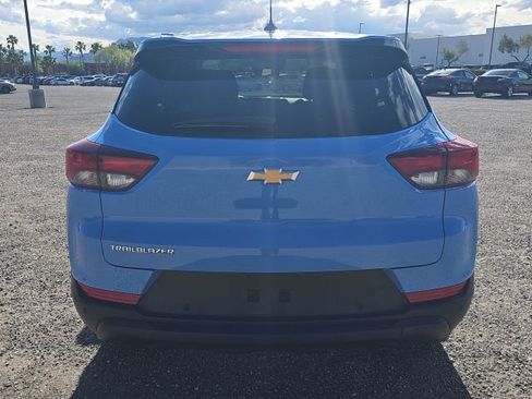 Used 2024 Chevrolet TrailBlazer LS w/ LS Convenience Package image 5