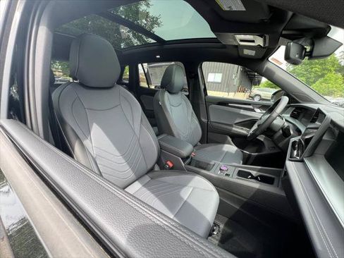New 2026 Volkswagen Tiguan SE R-Line AWD/4WD image 23