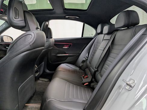 Used 2025 Mercedes-Benz C 300 4MATIC Sedan image 19