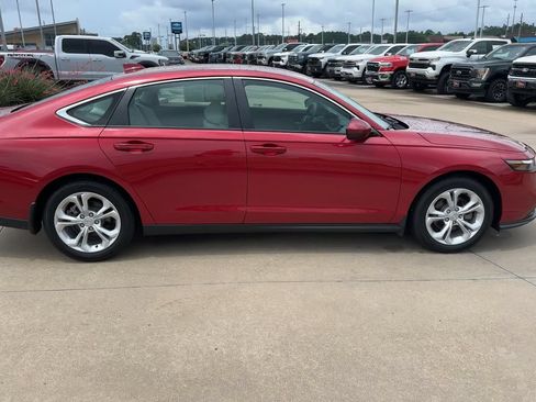 Used 2025 Honda Accord LX image 2
