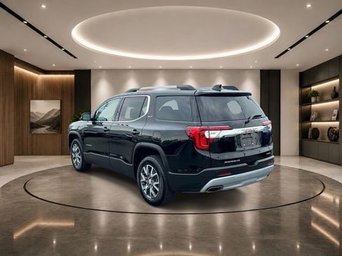 Used 2023 GMC Acadia SLT AWD/4WD image 5