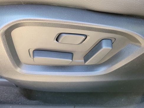 Used 2025 MAZDA CX-5 AWD 2.5 S w/ Preferred Package image 17