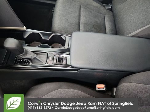 Used 2025 Toyota Camry LE FWD image 30