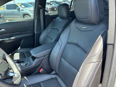 Certified 2025 Cadillac XT4 Sport AWD/4WD image 12