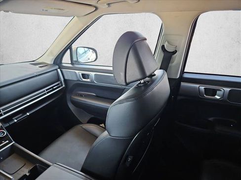 Used 2024 Hyundai Santa Fe SEL FWD image 5