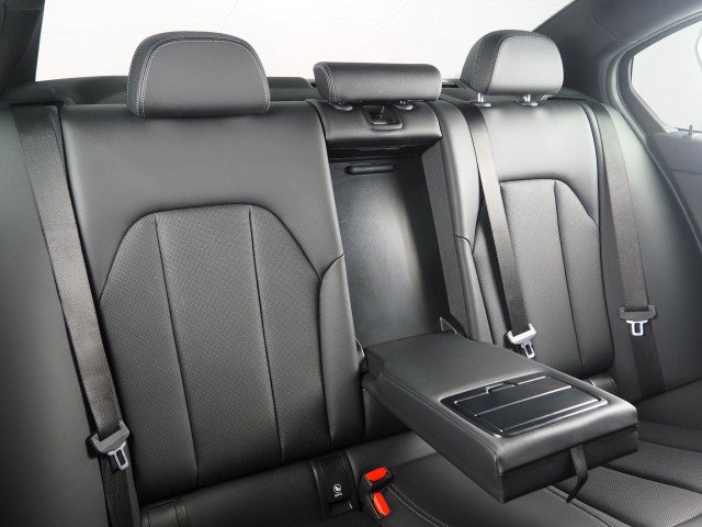 Used 2023 BMW 330i Sedan w/ Parking Assistance Package RWD image 13