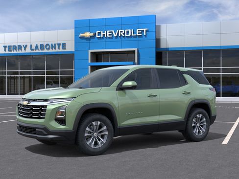 New 2026 Chevrolet Equinox LT w/ Safety and Technology Package FWD image 3
