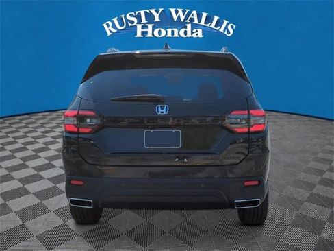 New 2025 Honda Pilot Black Edition image 3