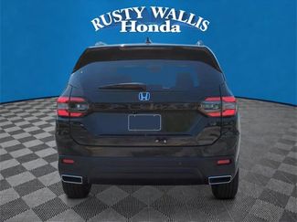 New 2025 Honda Pilot Black Edition video 3