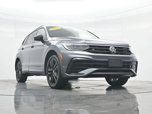 Used 2022 Volkswagen Tiguan SE R-Line AWD/4WD image 33