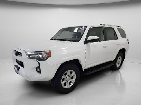 Used 2021 Toyota 4Runner SR5 AWD/4WD image 3