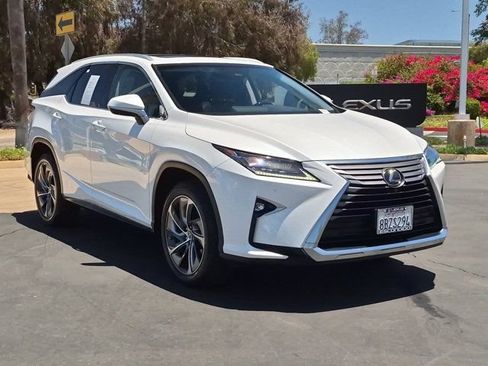 Used 2018 Lexus RX 350L Luxury w/ Cold Area Package (CT) FWD image 3