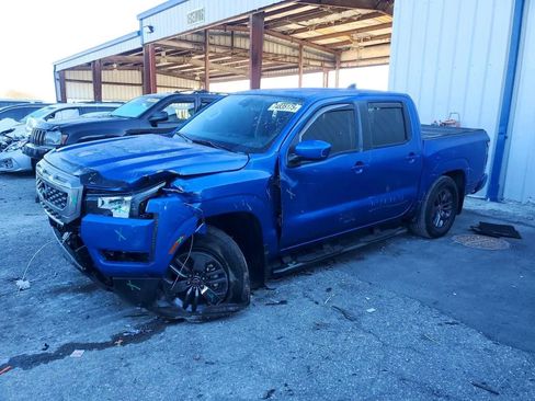 Used 2025 Nissan Frontier SV w/ SV Convenience Package RWD image 2