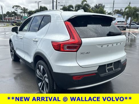 Used 2023 Volvo XC40 B5 Plus w/ Protection Package Premier AWD/4WD image 8